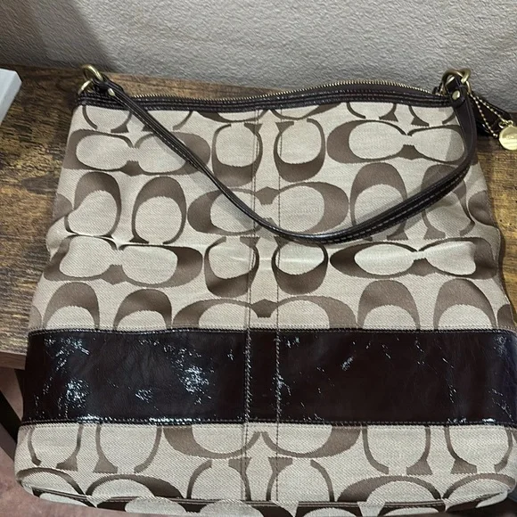 Coach Brown and Cream Signature Shoulder Large Bag - Picture 8 of 13